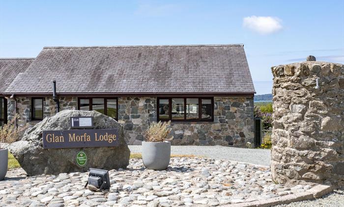 Glan Morfa Lodge Retreat